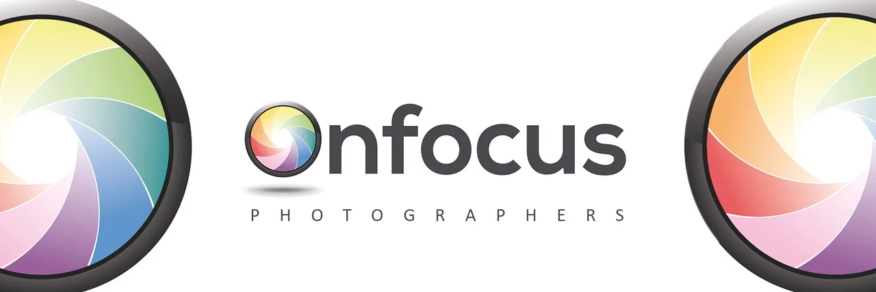 Photographie touristique avec mascotte
